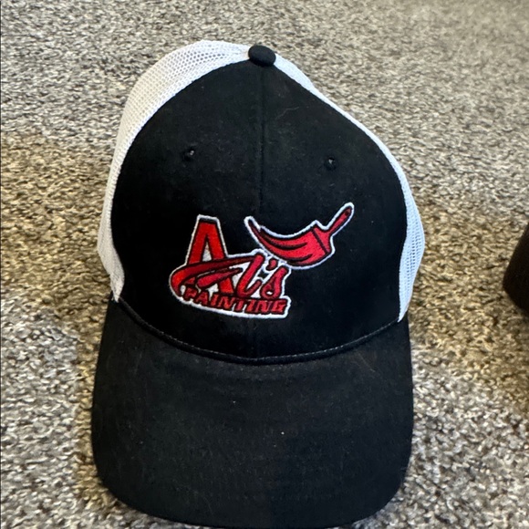 Assorted Logo Baseball Caps - Picture 4 of 6